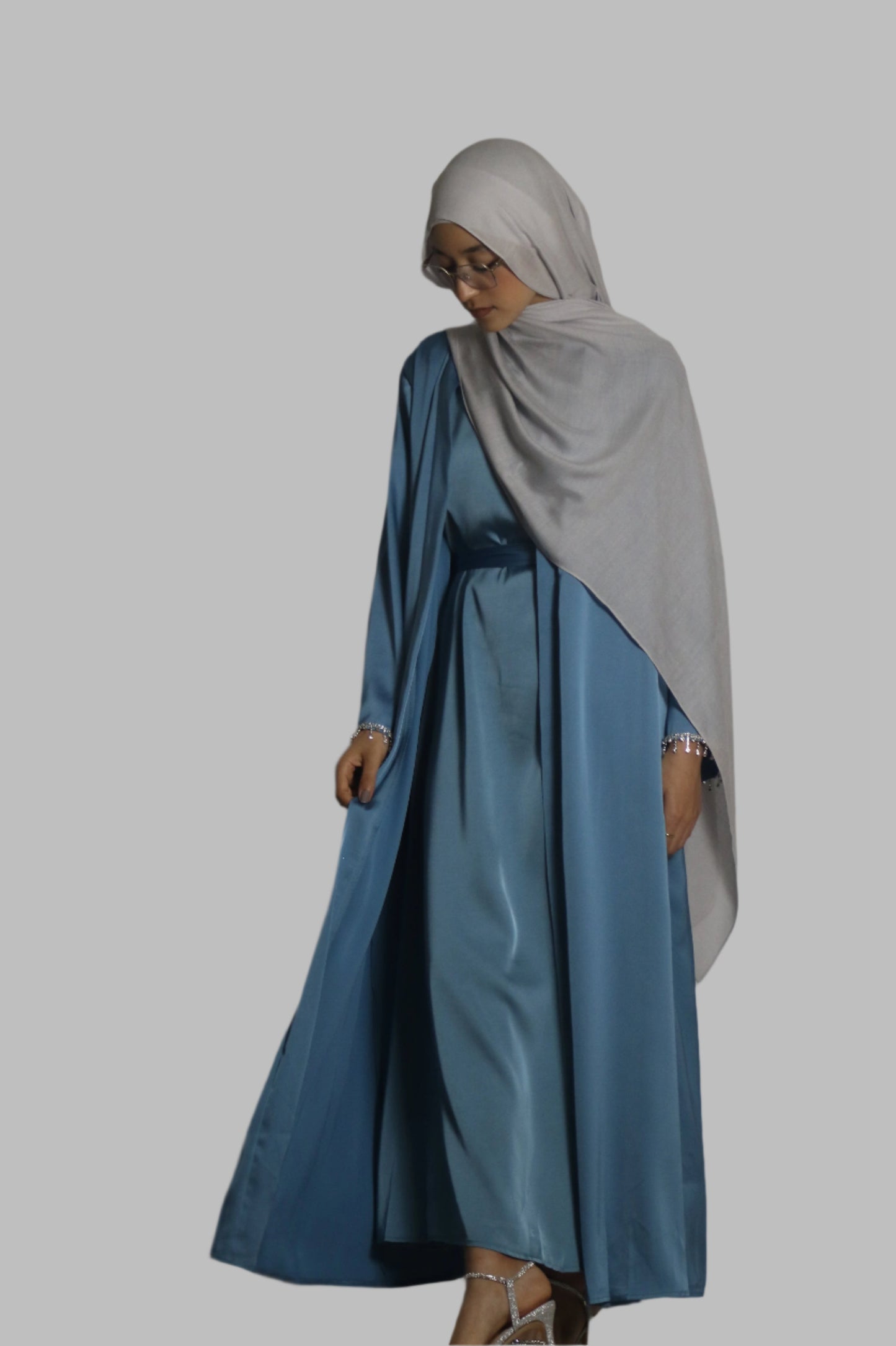 Glamorous 3-Piece Abaya with Sparkly Tassel Sleeves
